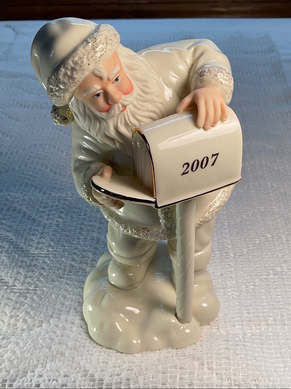 Lenox Ivory Porcelain Santa “Last Minute Lists” 2007 Figurine - Retired